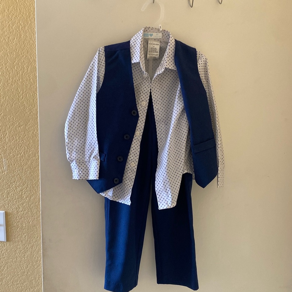 Boys suit set